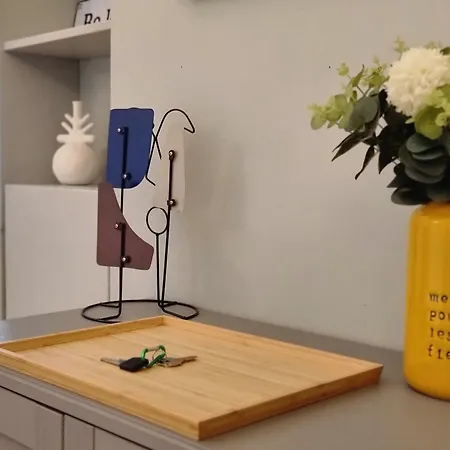 Joivy Contemporary 1-bed Near Duomo Di