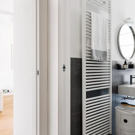 Joivy Stylish 1-bedroom Flat Daire Milano