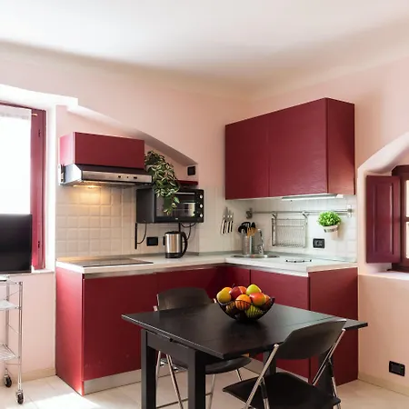 Forcella Fashion District * ميلان