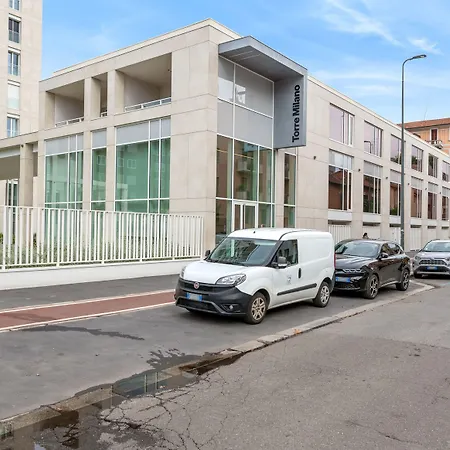 Limehome Via Stresa 아파트