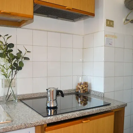 Appartement Joivy Lovely For 4 Next To Bus And Metro Station Milan