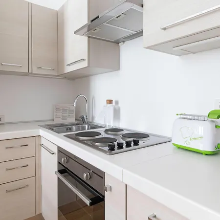 Italianway Easy - Sarpi 10 B Apartament *