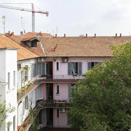 Pit Stop - Navigli Apartman *