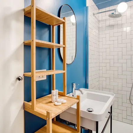 Joivy Superb In The Centre Of *