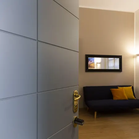 Voghera Fashion District *