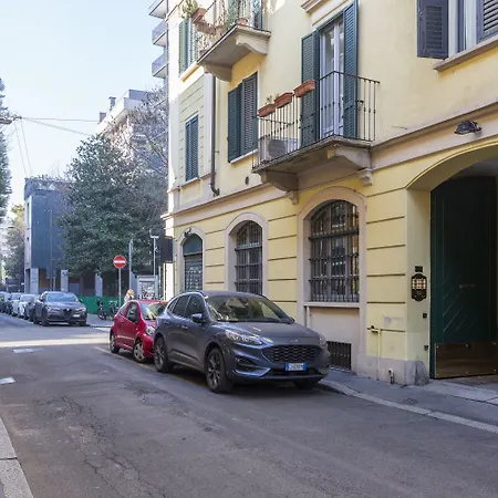 Voghera Fashion District *