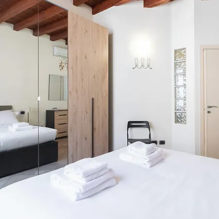 Italianway Easy - Muratori 8 Apartmán *