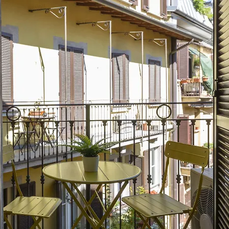 Urban Retreat - Isola District Daire *