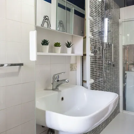 Trendy Corner - Fashion District