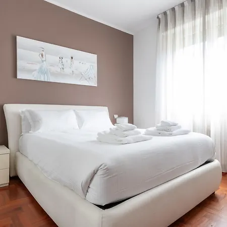 شقة Italianway Easy - Sismondi 74 *