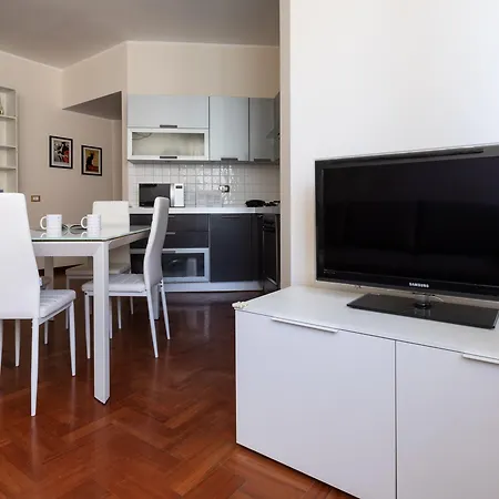 Italianway Easy - Sismondi 74 Apartamento *