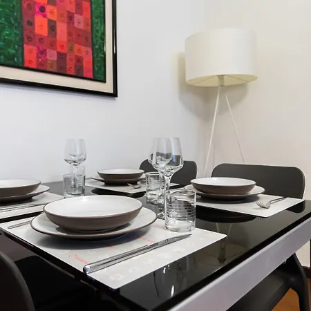 Italianway Easy - Plinio 37 Apartment