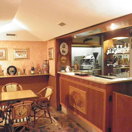 Gran Sasso Hotel 2*