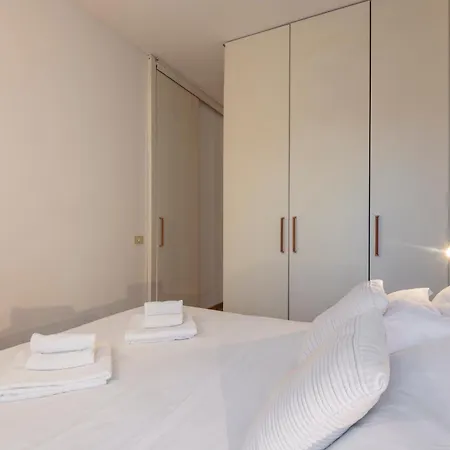 Elegant Self Check-in Metro To Duomo 12 Apartament *