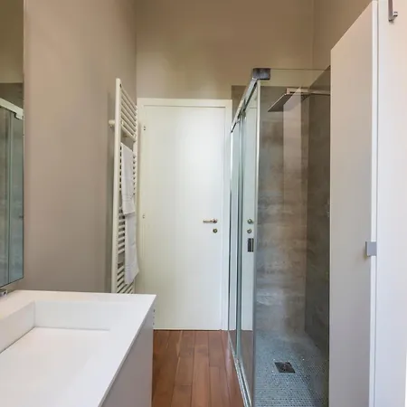 Exclusive Italian Garden In Milán