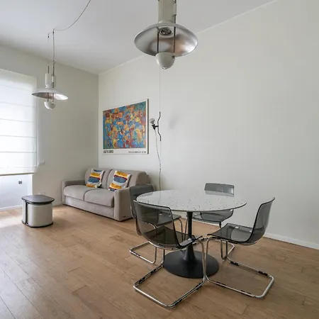Giambellino Apartment Milan