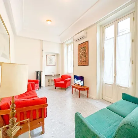 Apartmán In Front Of Metro Cadorna La Casa Degli Artisti Milán