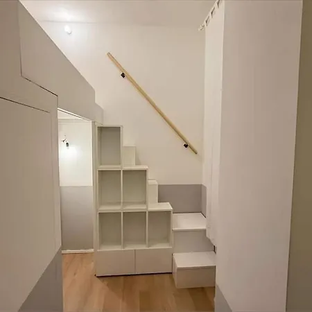Apartment 0015 - Navigli - M2 Line Flat