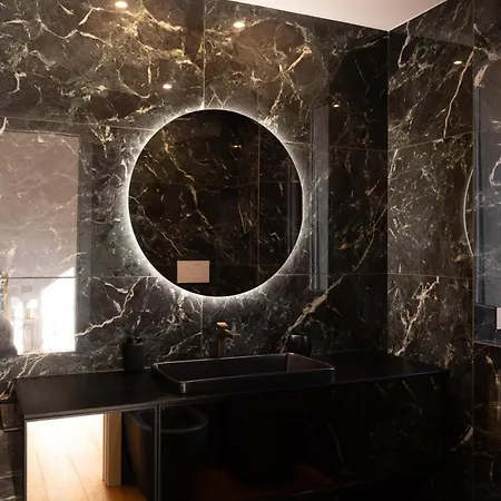 Lusso, Stile E Un Meraviglioso Terrazzo Nel Cuore Di Milão