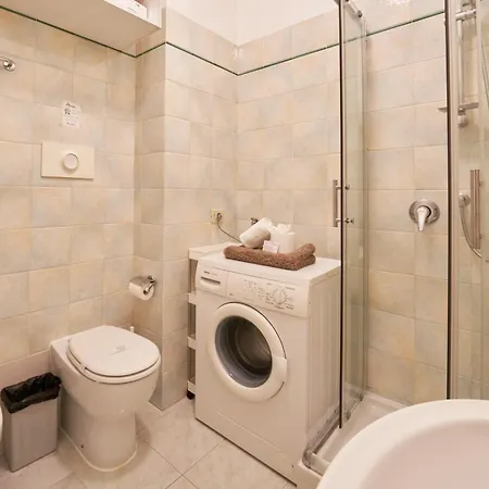 Attico Con Terrazzo - - Duomo 10min מילאנו