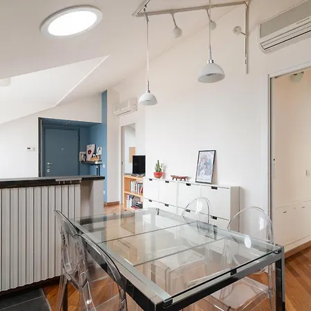 Guesthost - Navigli Modern Flat Apartment