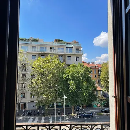 Glamour House Moscova * מילאנו