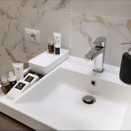 Appartement New Close To Duomo - Private Parking *