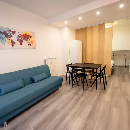 Daire Loft Moderno In Zona Niguarda