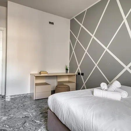 Daire Station - Big Flat Milano