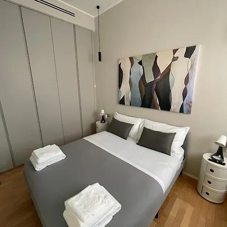 Апартаменты Modern Flat Historical Center Colonne San Lorenzo Navigli