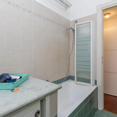 I-host - Vallazze 89 ميلان