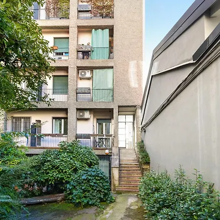 Station In 15 Min, Charming Apartament *