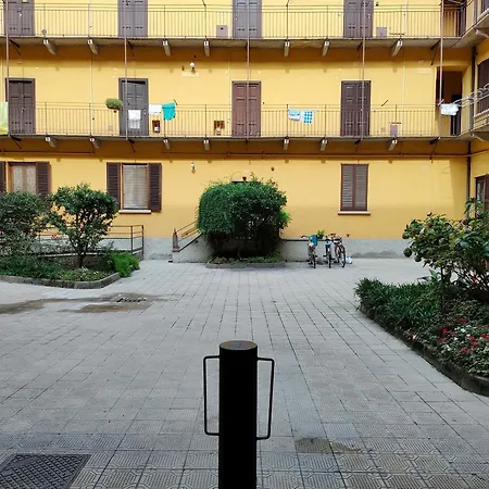 Lavi - Lakeside L&b *