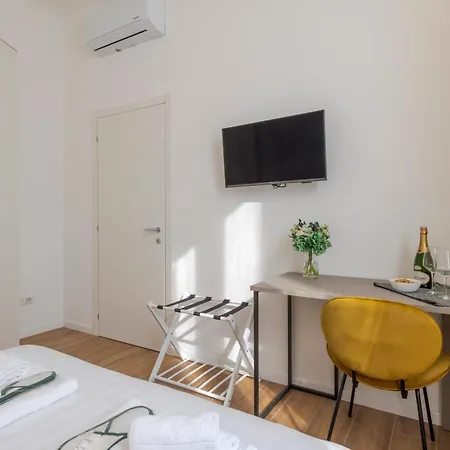 Lejlighed Pomponazzi 19 Two-room In The Bocconi Area Milano