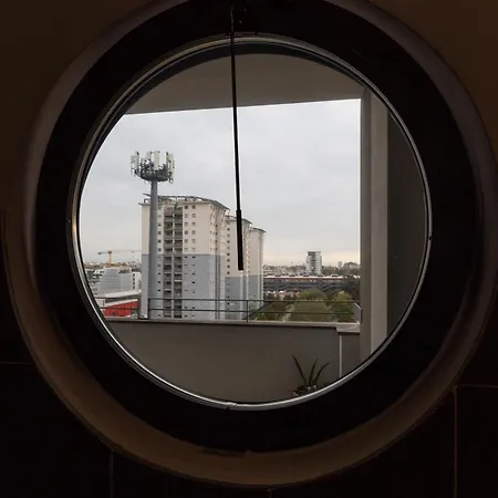 Bridge Cruise Terrace *