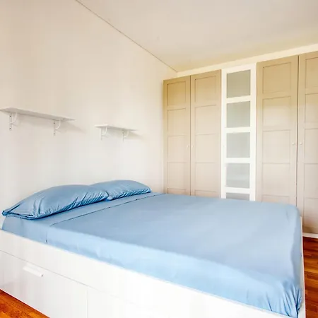 Giaxtower Gym & Pool Romantic Pool View