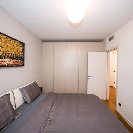 Apartment Vivare - The Fifth Milan