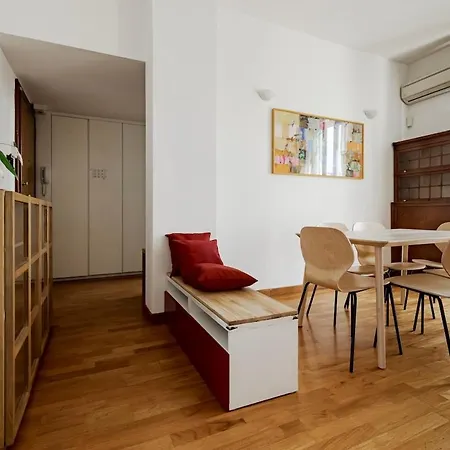 Center Rooftop With Terrace In Porta Romana *