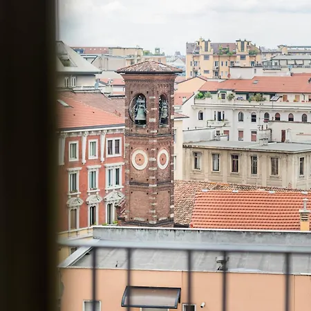 Apartamento Cozy Penthouse With Stunning View & Balcony Milán