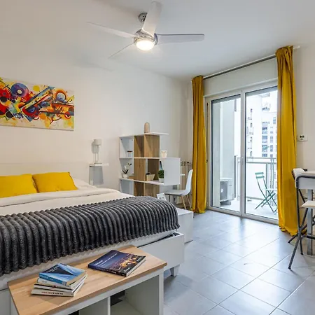 Open Space Lambrate San Raffaele Apartamento Milão