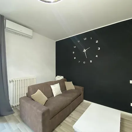 アパート Lugano S&s Home, Moderna E Tranquilla, Vicino Al Centro Di Milano, Con Parcheggio Gratuito Esterno ミラノ