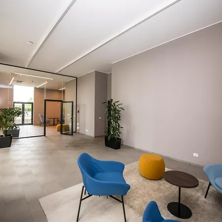 Vivare - The Fifth * Milan