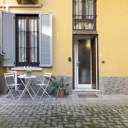 Daire La Corte Milanese - Bocconi, Navigli & Duomo Milano