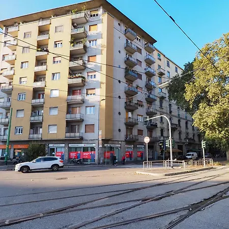 Appartement Primopiano - Cenisio B Milaan