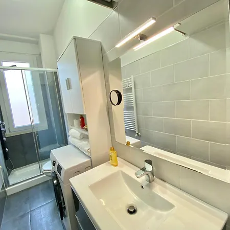 Lugano S&s Home, Moderna E Tranquilla, Vicino Al Centro Di Milano, Con Parcheggio Gratuito Esterno * ミラノ