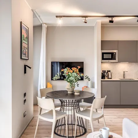 Seety Porta Romana Corte *