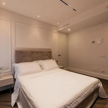 Exclusive Domus Gaudia *