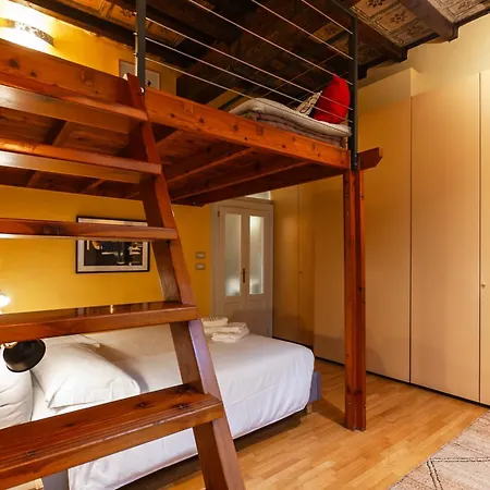 Youhosty - Santa Marta 11 * Milaan