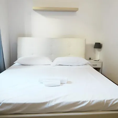 Casaportavenezia - 5 Min M1 And M3 * Milánó