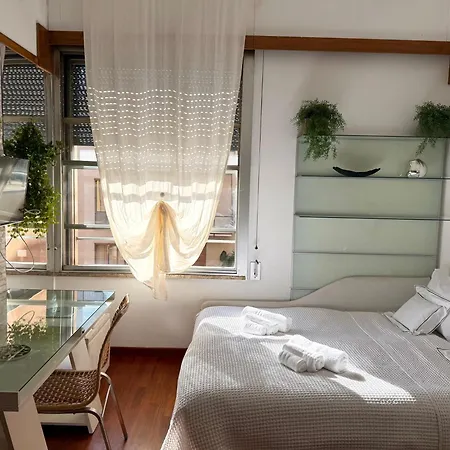 Urban Jungle 7 - New Door ミラノ